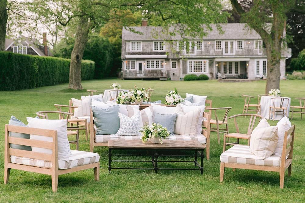 Cozy backyard wedding lounge