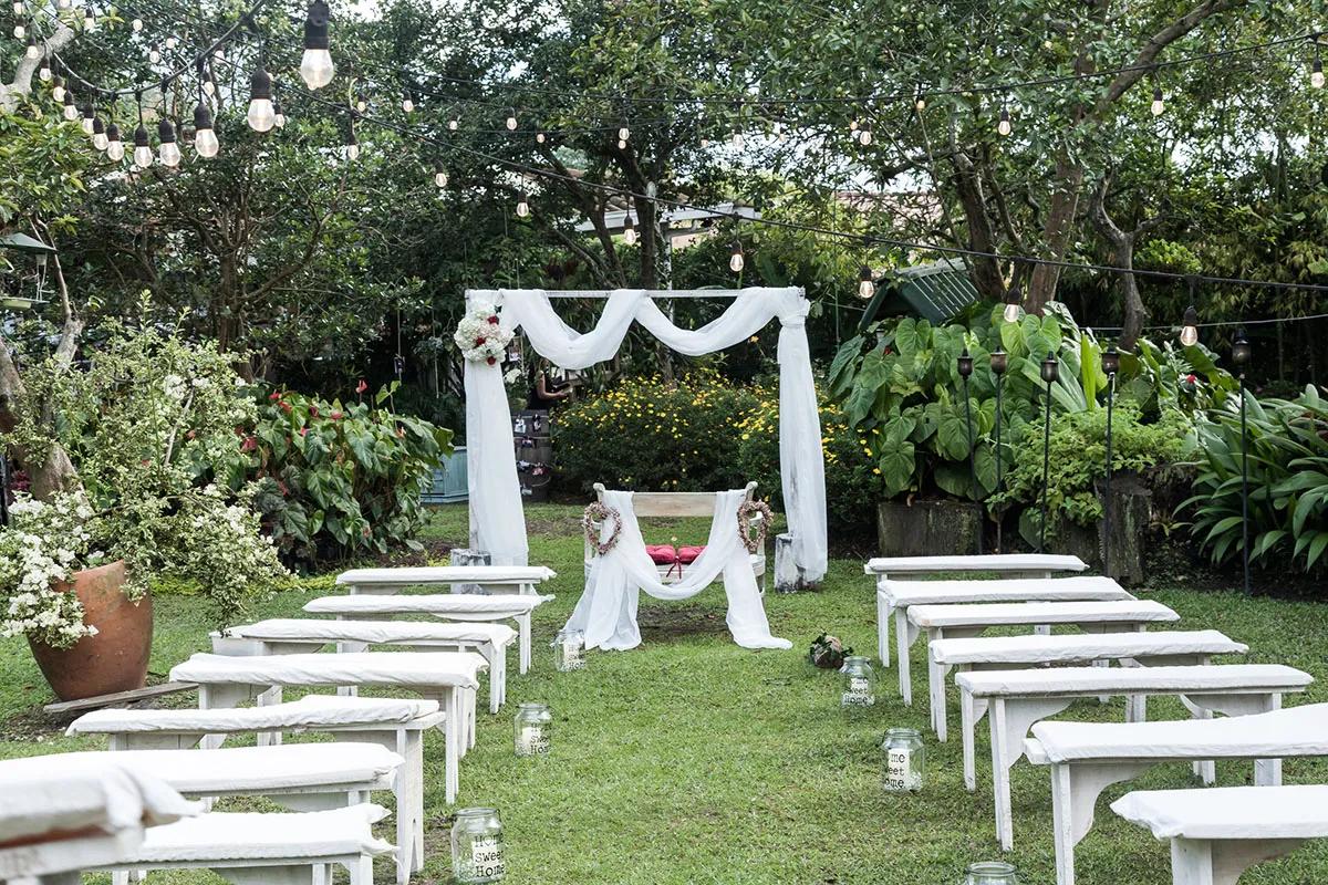 DIY outdoor wedding ceremony decor