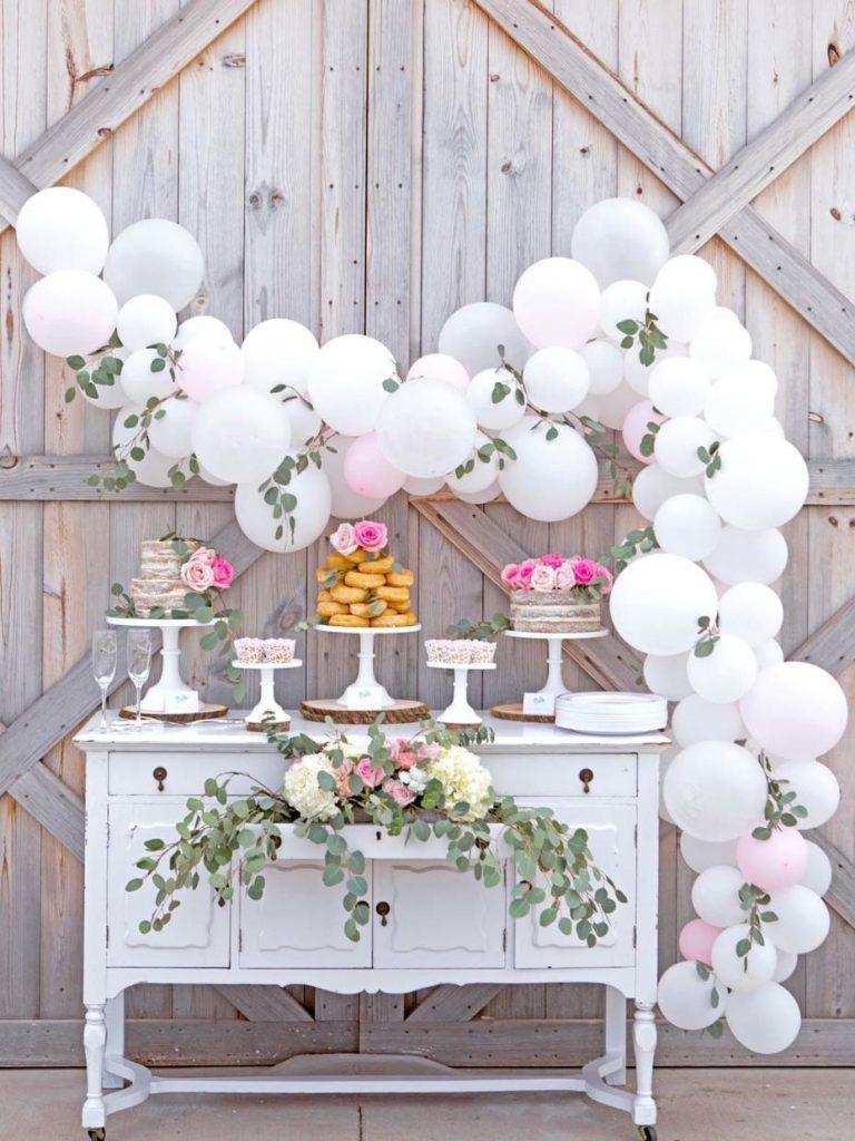 DIY wedding balloon decoration