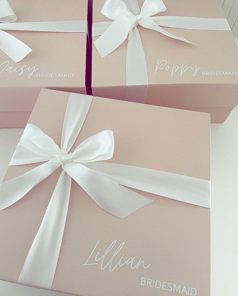 Pastel bridesmaid gift boxes