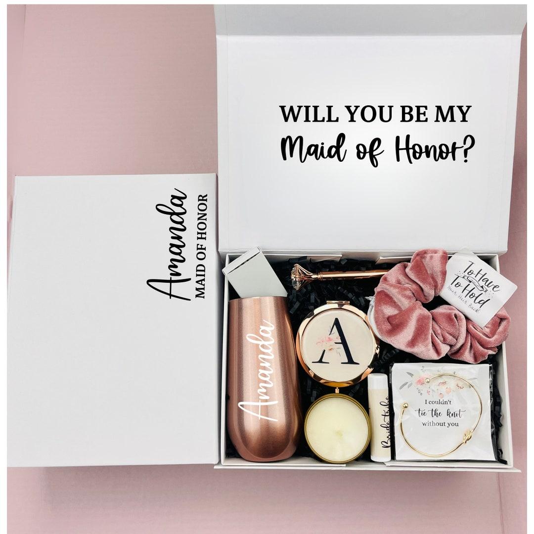 Maid of Honor Proposal Ideas She'll Always Remember