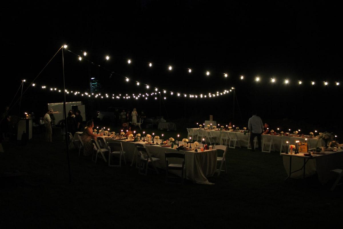Outdoor wedding reception with poor lighting